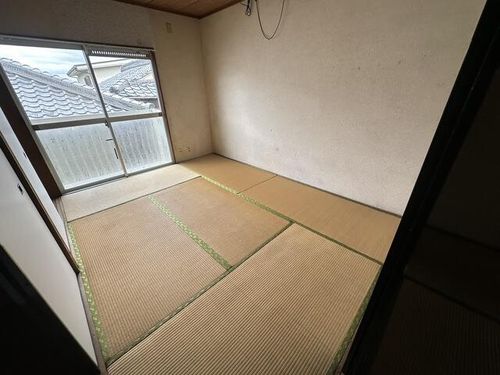 上牧ハイツ202の居間