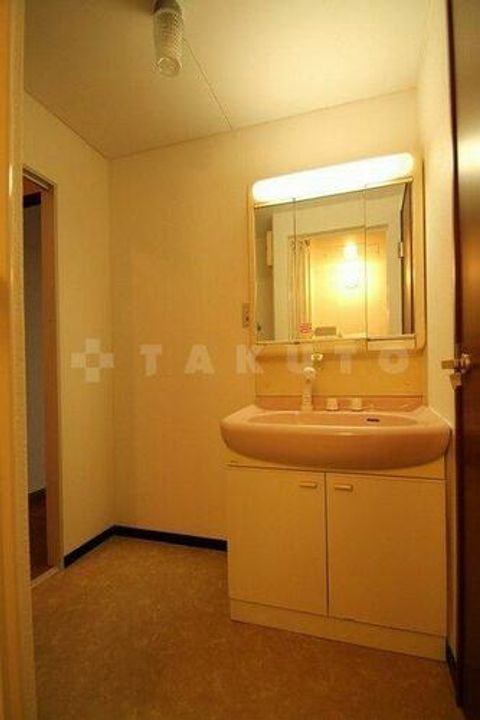 日商岩井朱雀マンションの内装