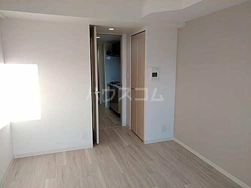 プレデコート西京極の居間