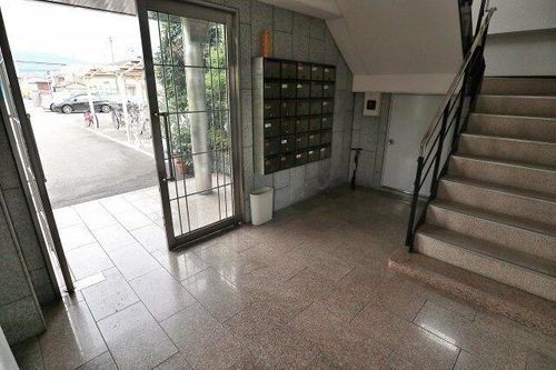 アクアヒルズの玄関