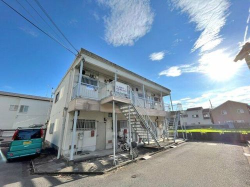 第1田中ハイツの外観