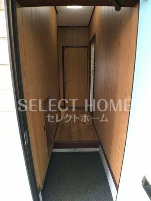 メゾン彩201の玄関