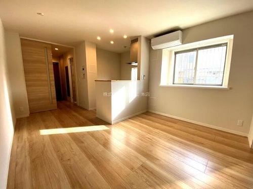 メゾン パルクスの居間