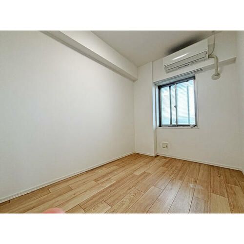 アルバックス日進(060070)の居間