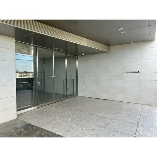 アルバックス日進(060070)の玄関