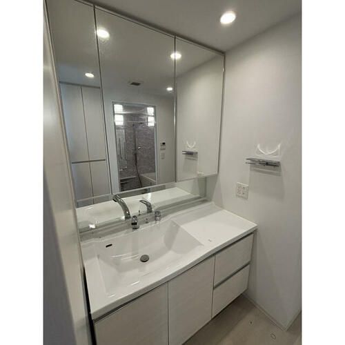 アルバックス日進(060070)の内装