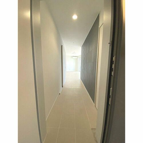 楠ヴィレッジ1-Bの玄関