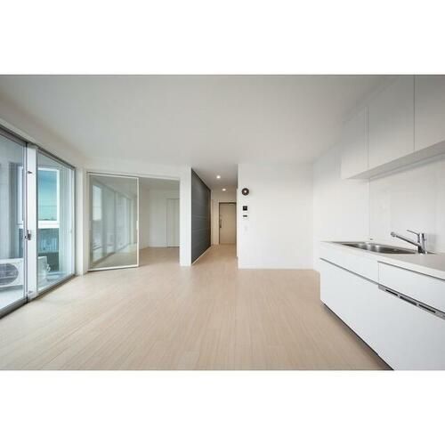 楠ヴィレッジ1-Bの居間