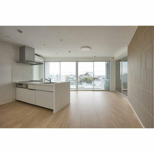 楠ヴィレッジ3-Aの居間