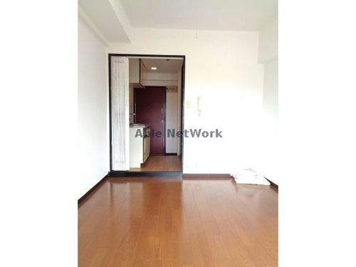 ライズワン河内長野レジデンス7317の居間