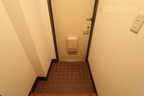 シティーガーデン善進本町405の玄関