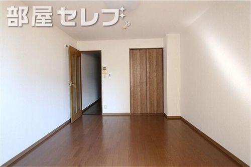 アンプルールフェールシャルマンの内装