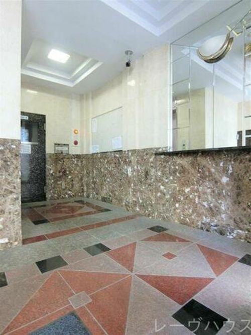 福岡県福岡市中央区舞鶴1丁目(マンション)の賃貸物件の玄関