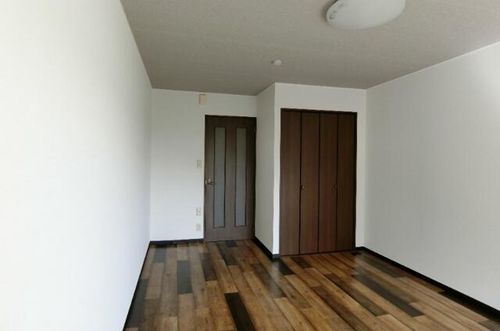 ジュネス御堂坂 B棟202の内装