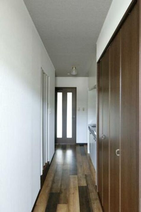 ジュネス御堂坂 B棟202の内装