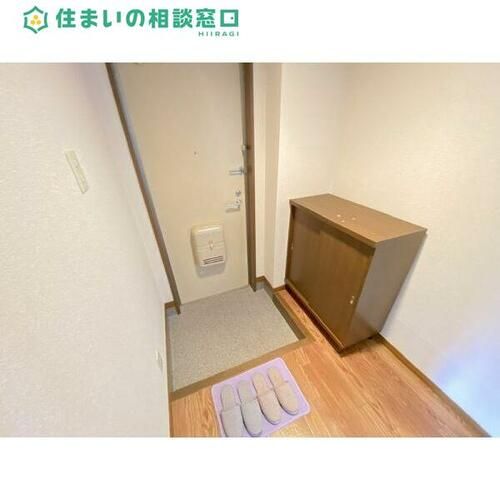 愛知県岡崎市真伝1丁目(アパート)の賃貸物件の玄関