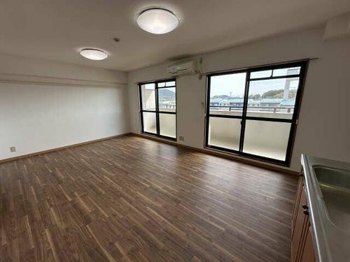 桜ハイツ平川の居間