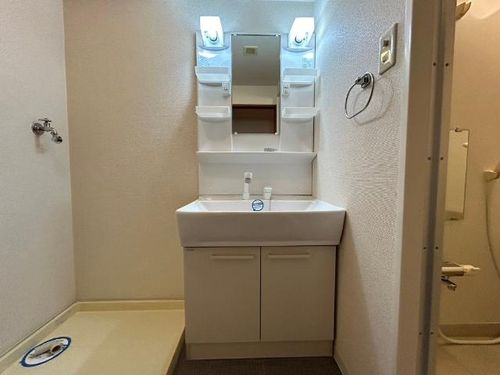 ソーラスフロント富船325の内装