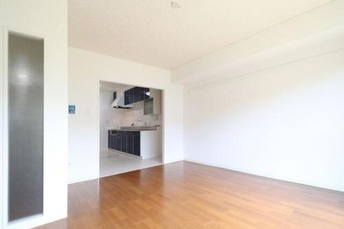 UR藤沢台第五0000421の居間