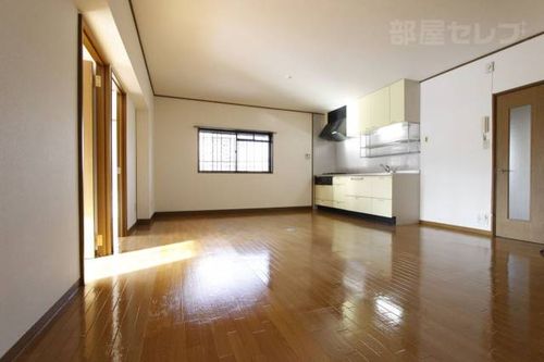 本山マンション303の内装