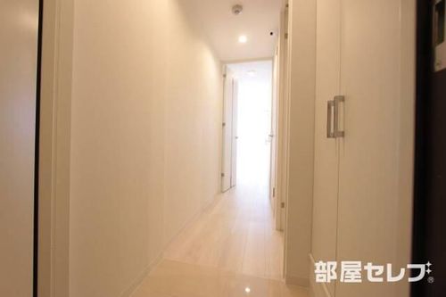 GRANZ OZONE406の玄関