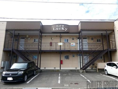 ハイツラッキーの外観