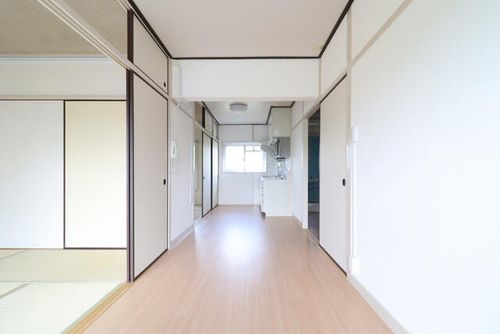 UR鈴蘭台第五0160306の居間