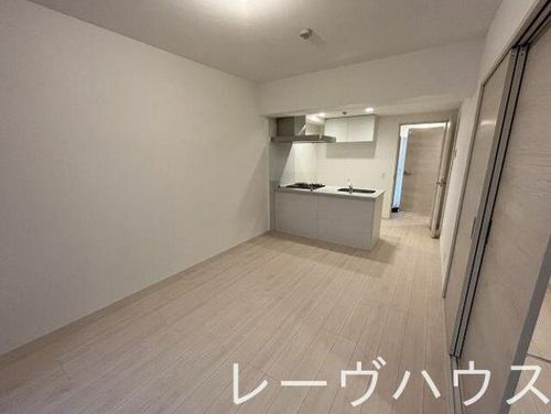 福岡県福岡市博多区博多駅東3丁目(マンション)の賃貸物件の居間