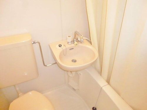 コンフォール林の内装