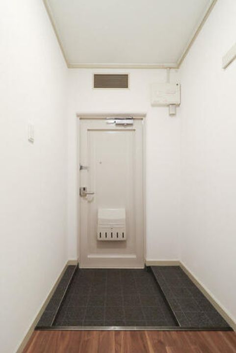 URポートアイランド0550706の玄関
