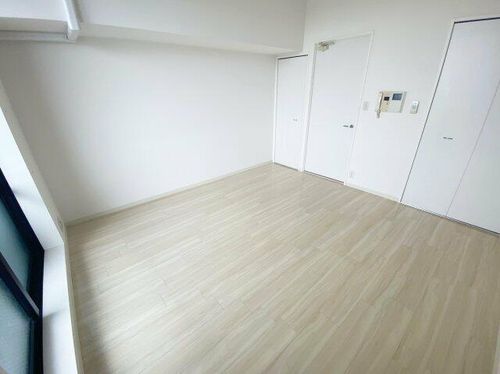 メゾン・ド・ヴィレ大阪城公園前の居間