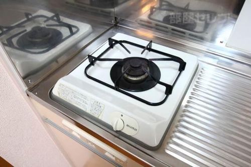 現代ハウス新栄301のキッチン
