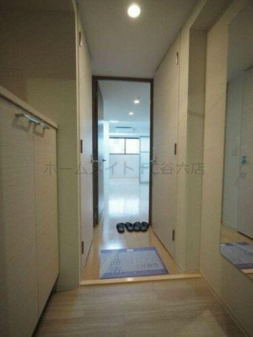 HS梅田EASTの玄関