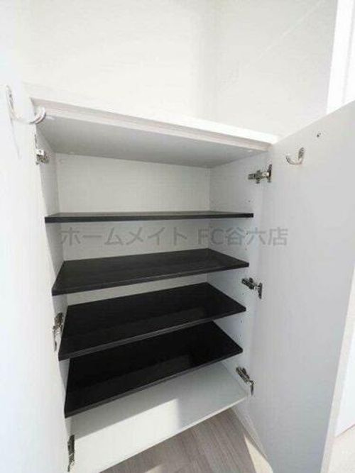 HS梅田EASTの玄関