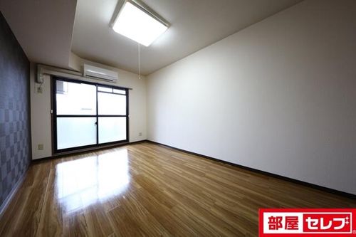 プロビデンス桜山の内装