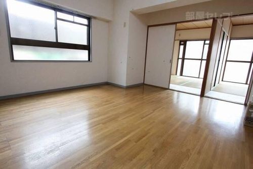 ジュネス21302の内装