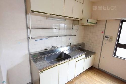 ジュネス21302のキッチン