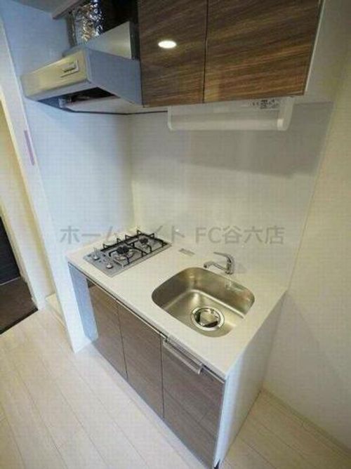 プレサンス新大阪ストリームのキッチン
