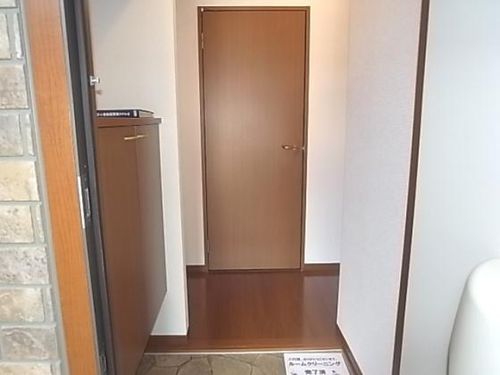 あかりやの玄関