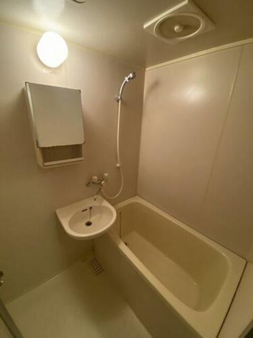 朝日プラザ小倉足立402の風呂