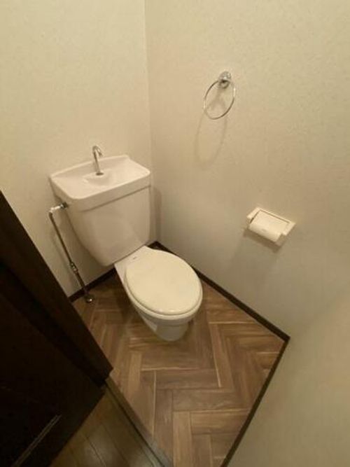 朝日プラザ小倉足立402の内装