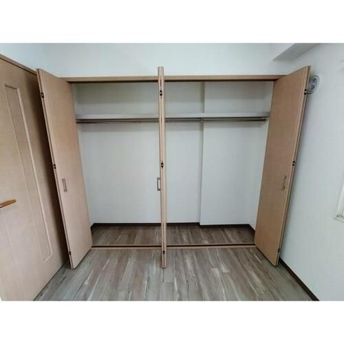 センタービル913の内装