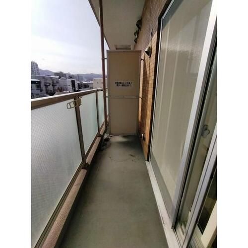 センタービル913の内装