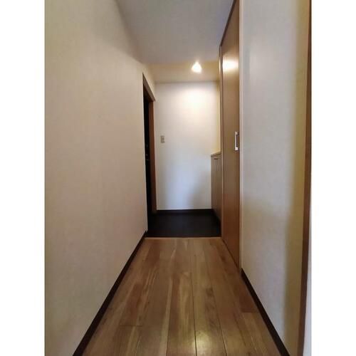 センタービル913の玄関