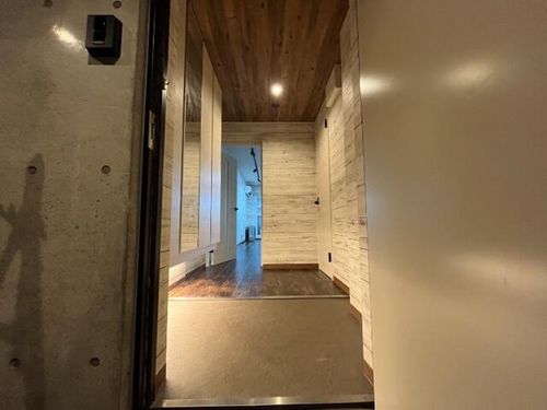 北海道札幌市中央区南六条西14丁目(マンション)の賃貸物件の玄関