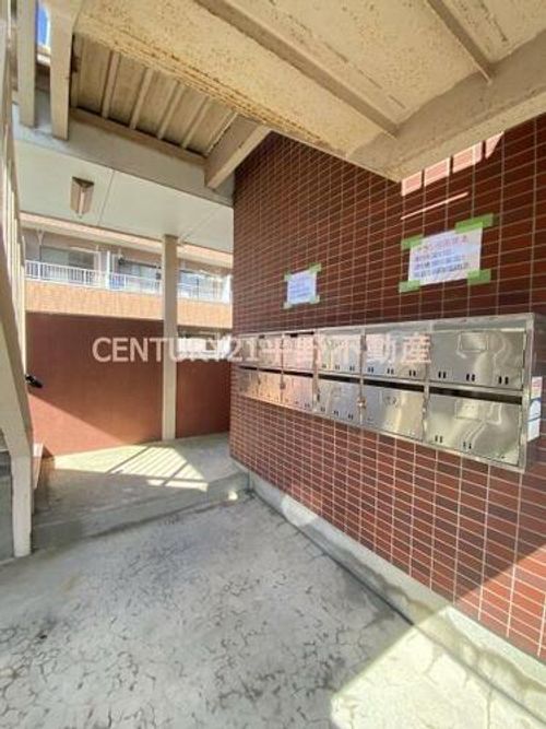 クラウンハイツの玄関