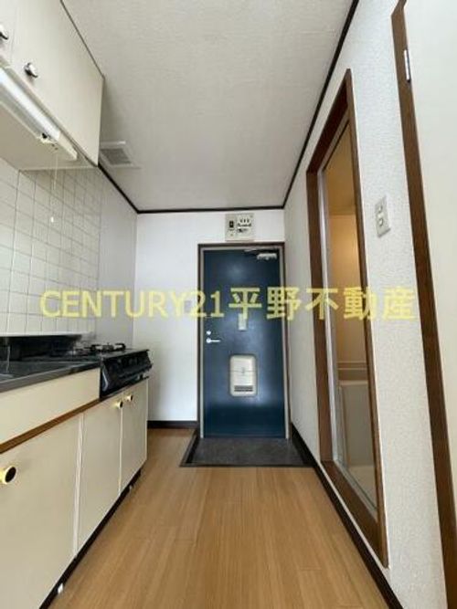 クラウンハイツの玄関