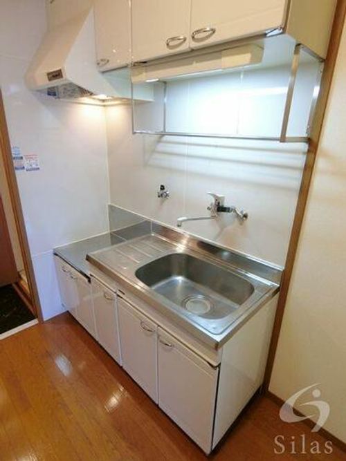 クレシェンテ老松のキッチン