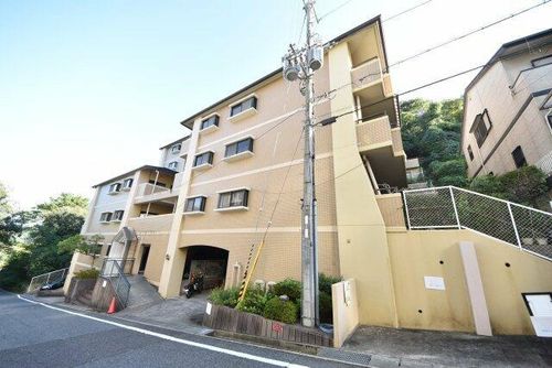 朝日プラザモンターニュ北神戸1番館の外観