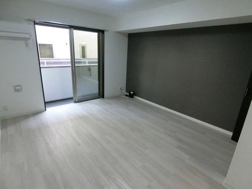 ステラウッド家の森の居間
